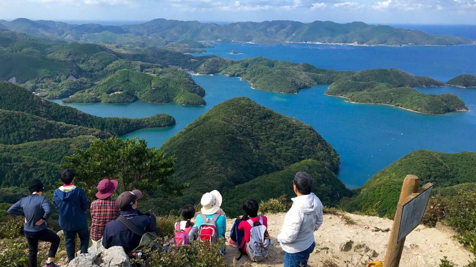Người Hàn Quốc chiếm lượng lớn khách du lịch tại hòn đảo này (minh họa).
